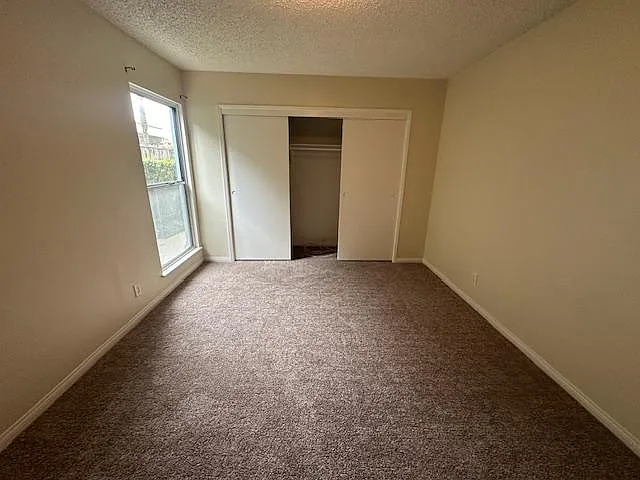 2727 Bayshore Ave — Photo 21