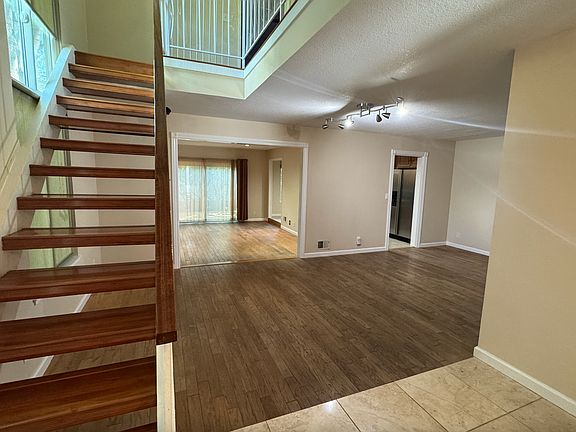 5th image of 20628 Oak Creek Ln