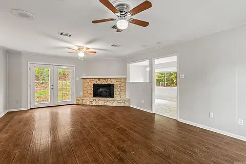 3 bed, 1433 sqft, $1,500 — Photo 3