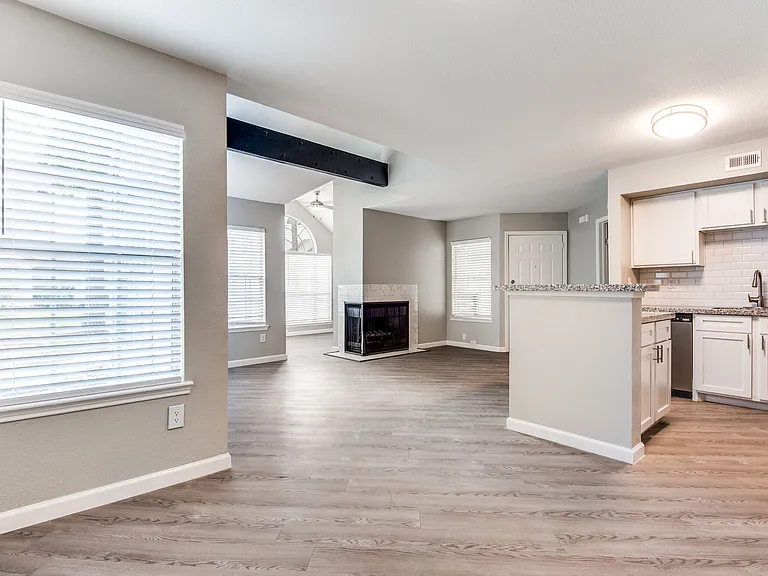 14135 Champions Dr — Photo 24