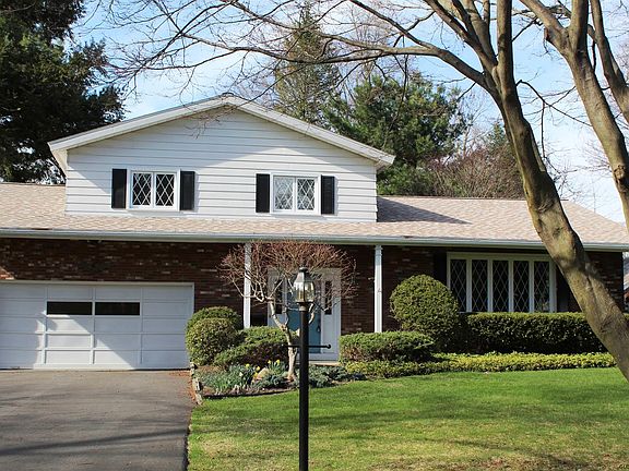 2nd image of 13 Ross Ct