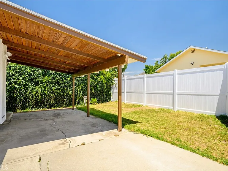 10404 Leolang Ave — Photo 25
