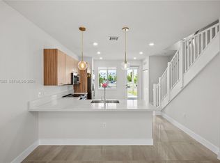 10270 NW 66th St #110, Miami, FL 33178