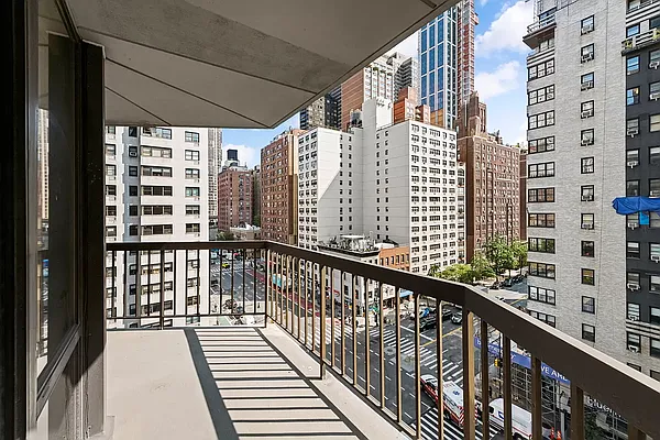 Rented by Metropolitan Property Group | media 8