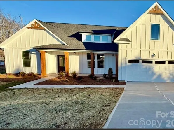 3076 Hazen Dr, Crouse, NC 28033