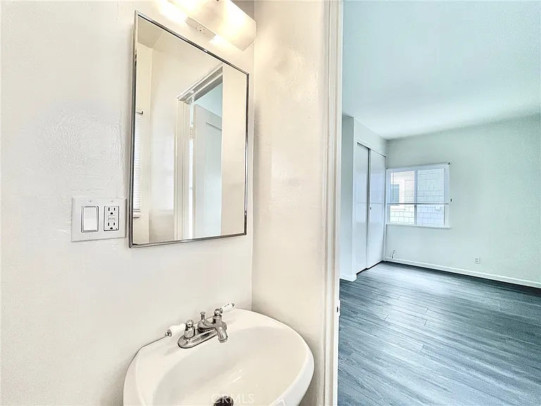 364 Cliff Dr #7 — Photo 12
