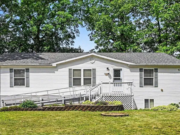 5200 W Lakeview Park Dr, Warsaw, IN 46580