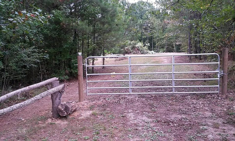 1st image of 168 Hall Hill Rd