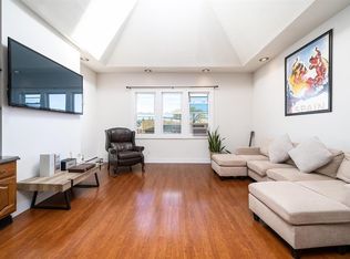 55 Bowers St #3, Jersey City, NJ 07307