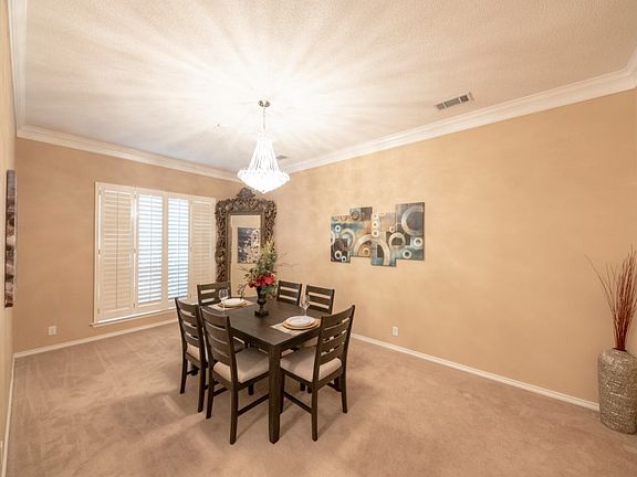 4th image of 2700 Callaway Dr