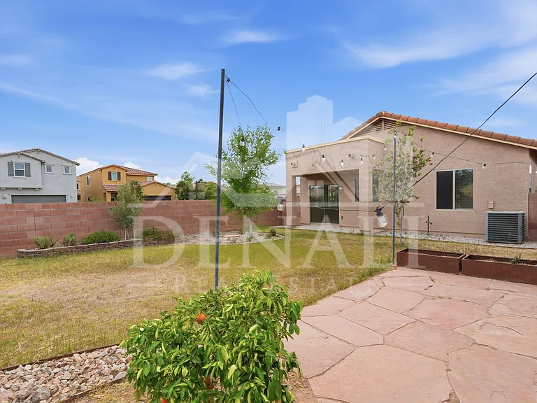 584 N Highlands Grove Ln — Photo 28