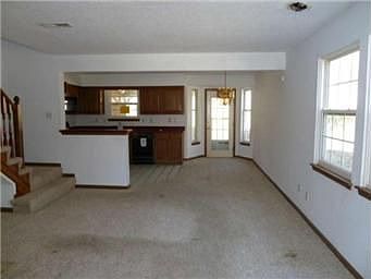 2nd image of 1370 NW Jefferson Ct