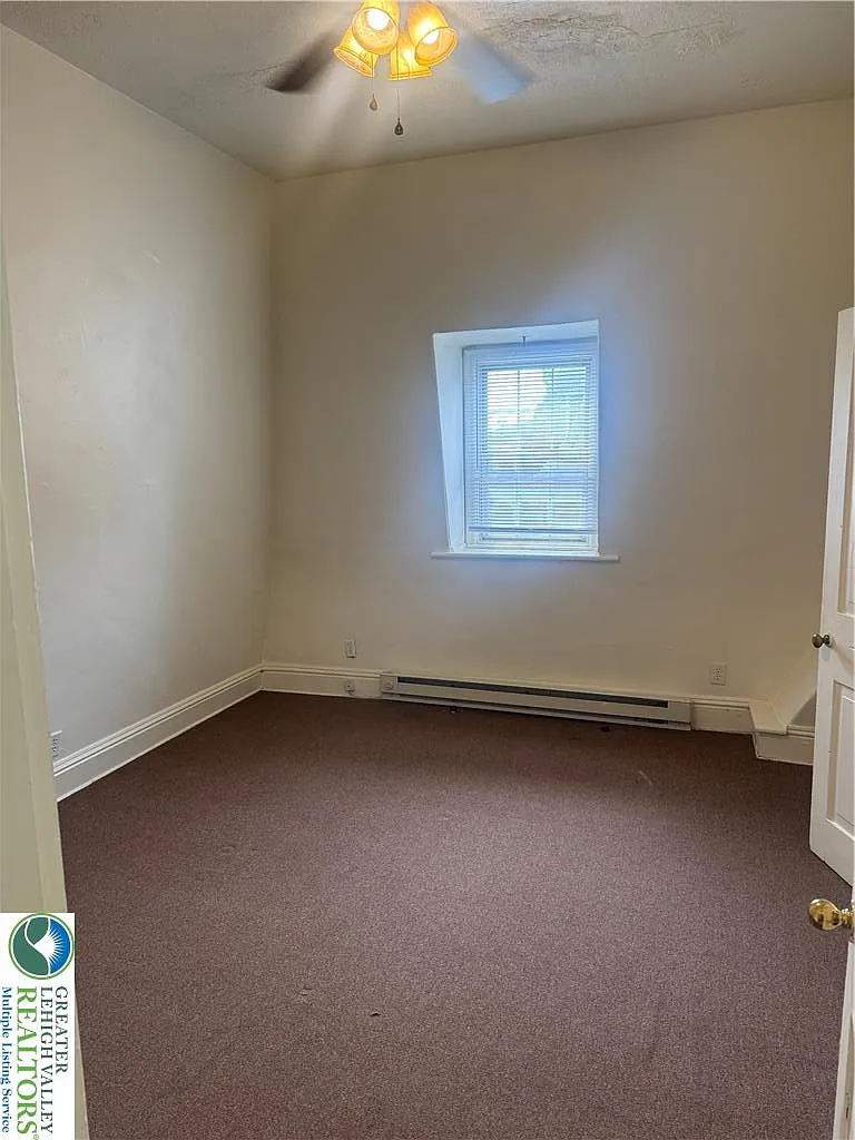 1 bed, 700 sqft, $1,195 — Photo 3