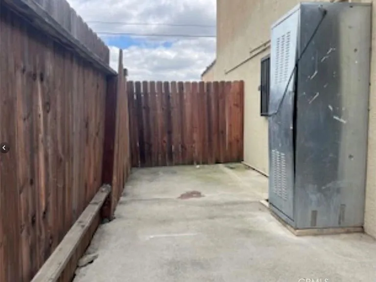 1064 Waters Ave — Photo 13