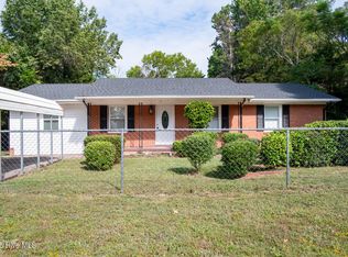 1335 Hibiscus Rd, Fayetteville, NC 28311