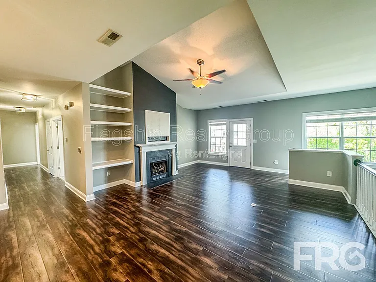 1935 Tara Ct #204 — Photo 7