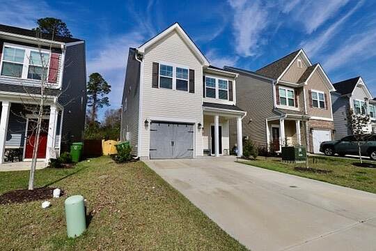 2nd image of 1049 Crescent Moon Loop