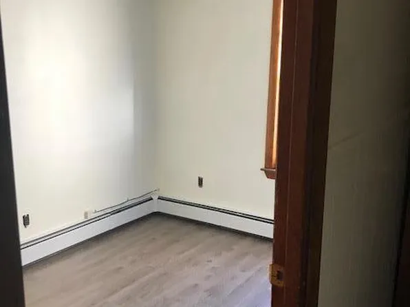 1 Holland St #1, Winchester, MA 01890