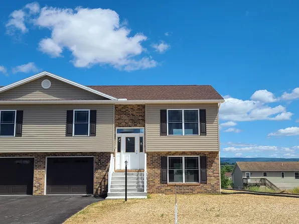 249 Grove Dr, Shippensburg, PA 17257