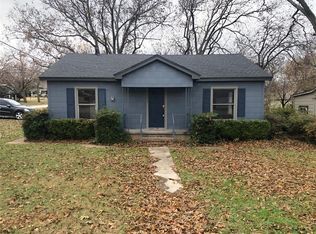 303 N 7th St, Midlothian, TX 76065