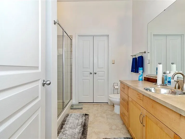 1400 Granby St #109 — Photo 10