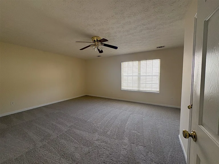 1863 Skylar Leigh Dr — Photo 15