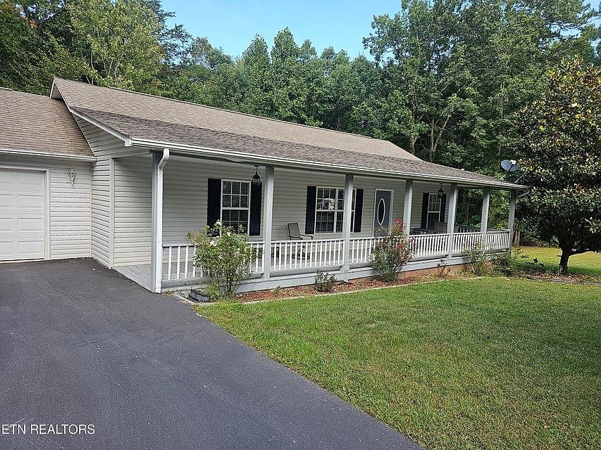 1st image of 223 Frontier Dr