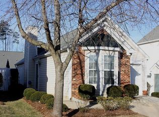 9916 Treymore Dr, Raleigh, NC 27617