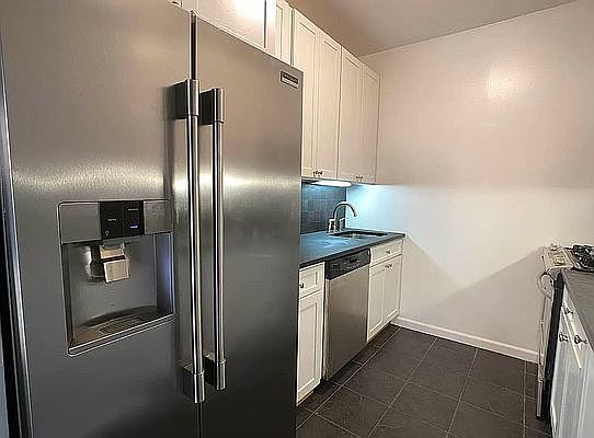 1st image of 120 W 23rd St APT 8B