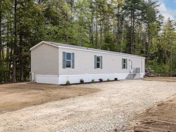 58 Shaw Drive, Rochester, NH 03868