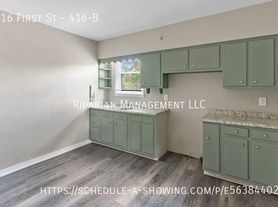 416 1st St