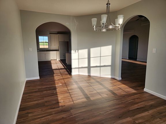 5th image of 3946 Childers Rd