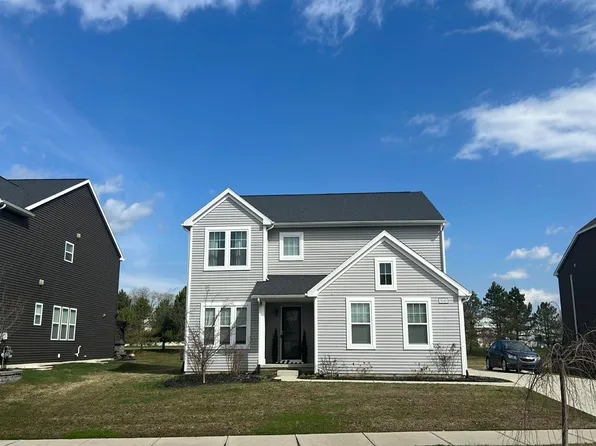 9049 Chambord Dr, Ypsilanti, MI 48197