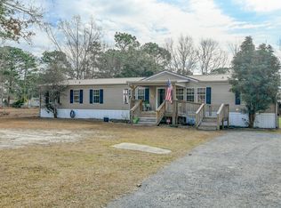 107 Albacore Rd, Bonneau, SC 29431
