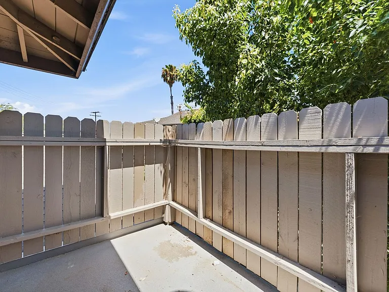 16002 Pasadena Ave — Photo 14