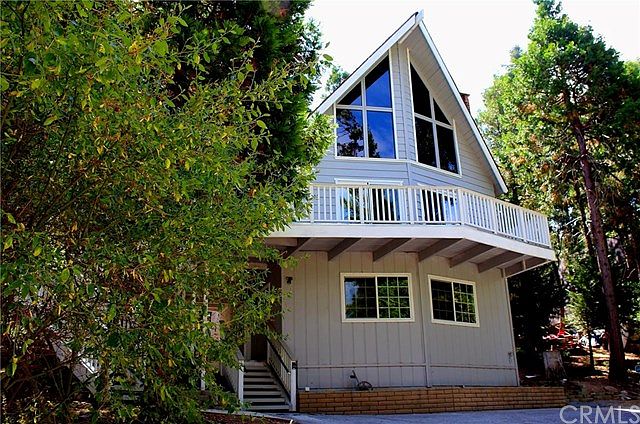 1st image of 378 Klamath Dr