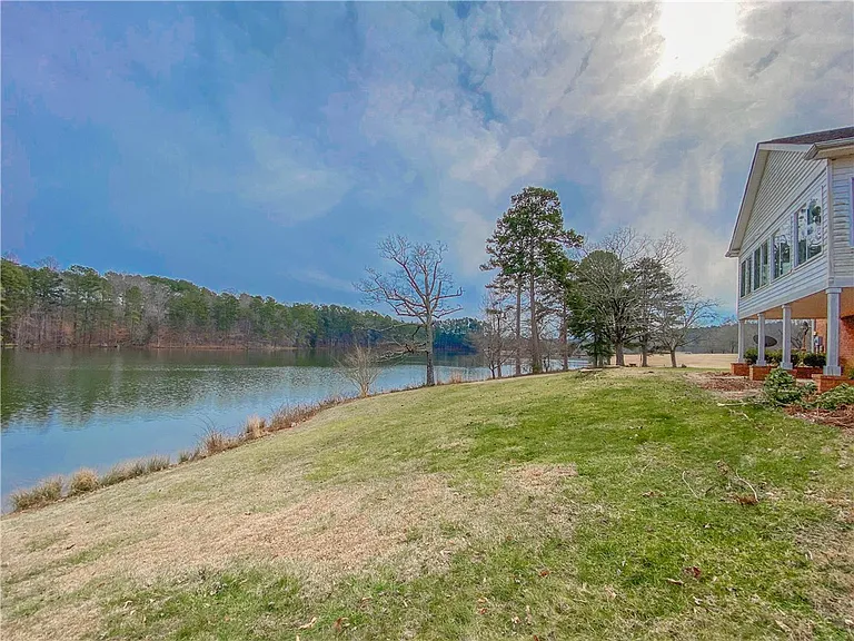 255 Starritt Ln — Photo 38