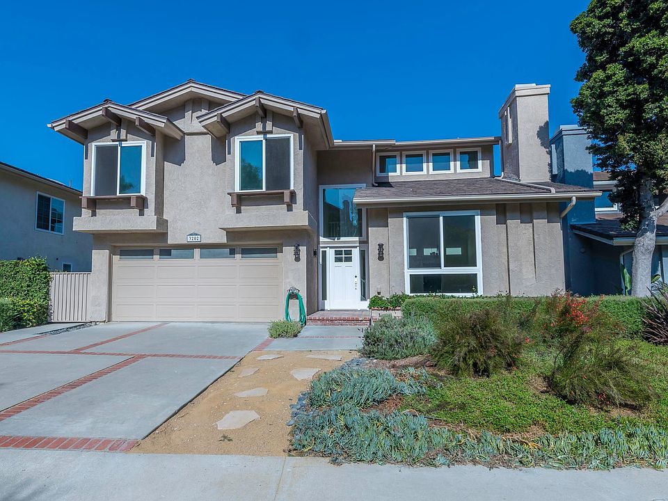 3202 Calle Grande Vista 4 Bdrm, 3 Bath