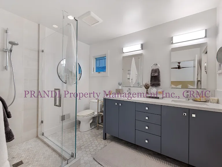 429 Blackstone Dr — Photo 14