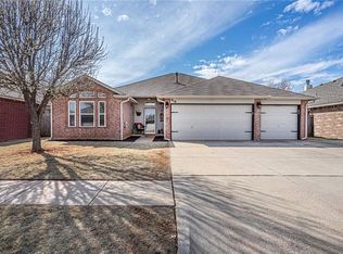 616 Eastridge Dr, Yukon, OK 73099