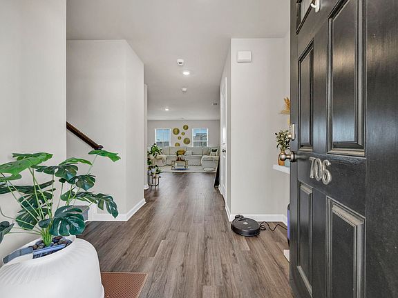 5th image of 706 Common Widgeon Way