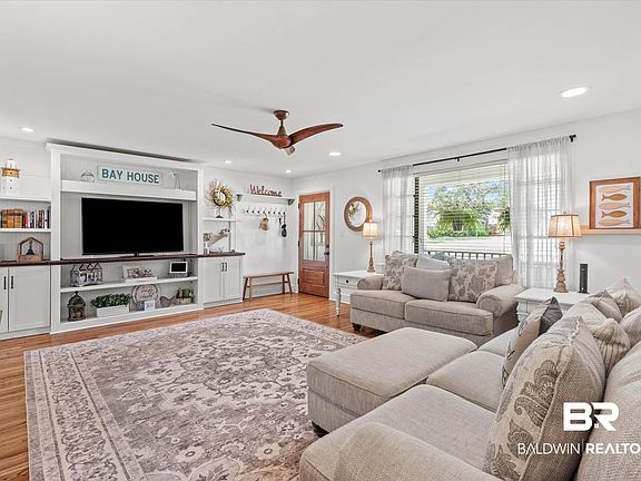 2nd image of 103 Brown St