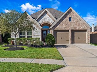 2950 Field Hollow Dr, Pearland, TX 77584