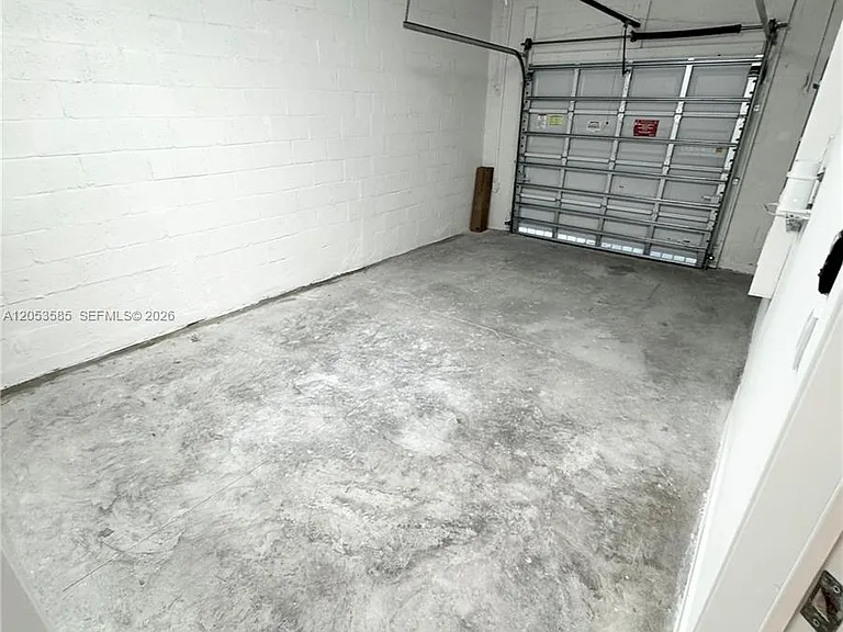 120 NE 13th Ter #120 — Photo 8