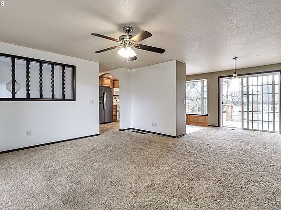 5th image of 2022 SE 32nd Ave