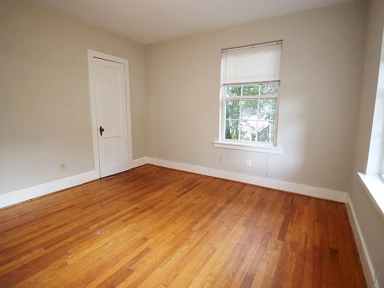 1141 Virginia St — Photo 6