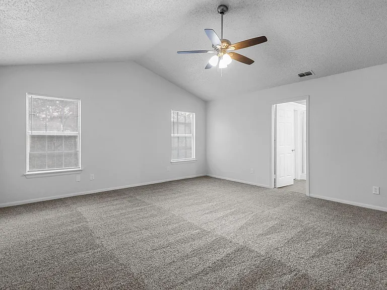 2313 Longmeadow St — Photo 24
