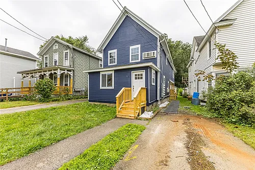 27 W Main St #3 Photo 1