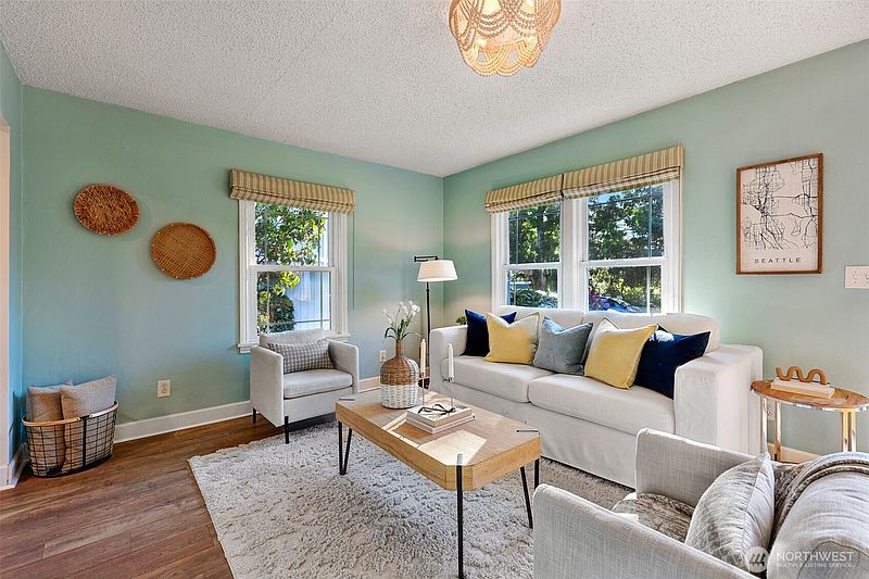 5th image of 6712 18th Avenue SW