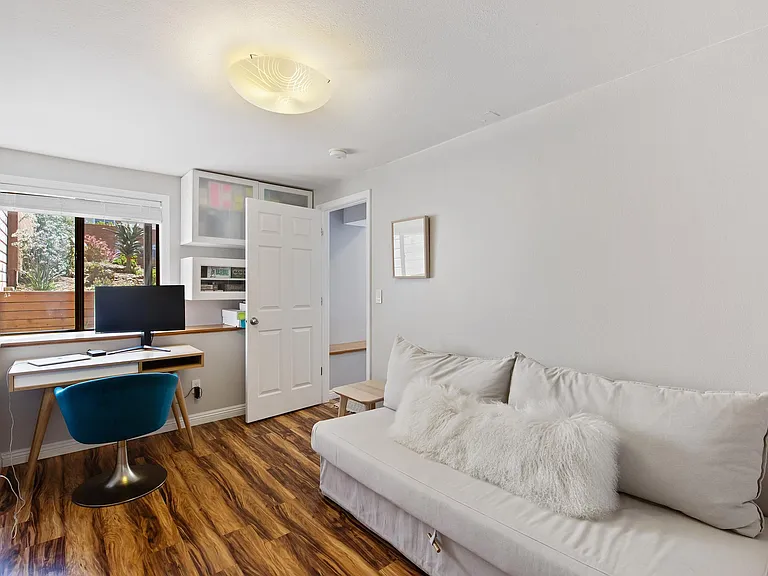 Garden suite bedroom
